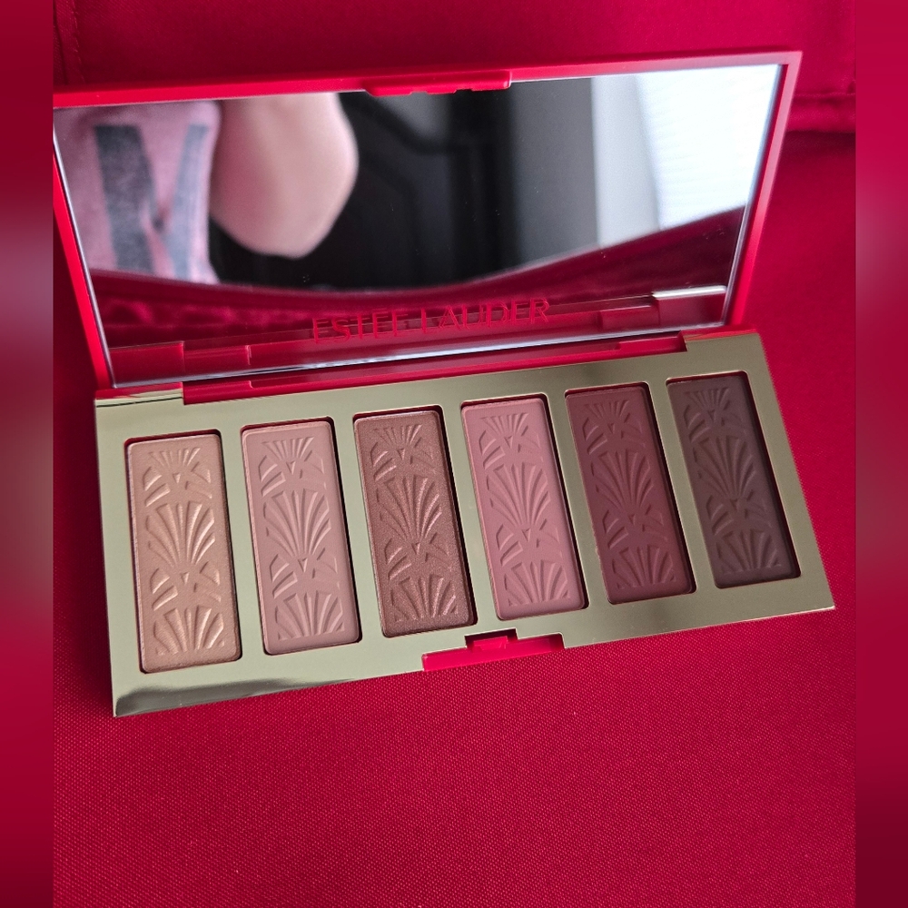 Estee lauder eyeshadoe palette
